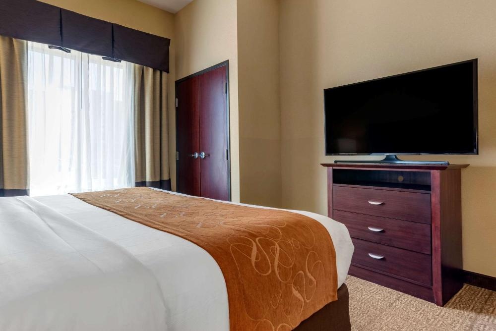 Superior King Suite - Non-smoking